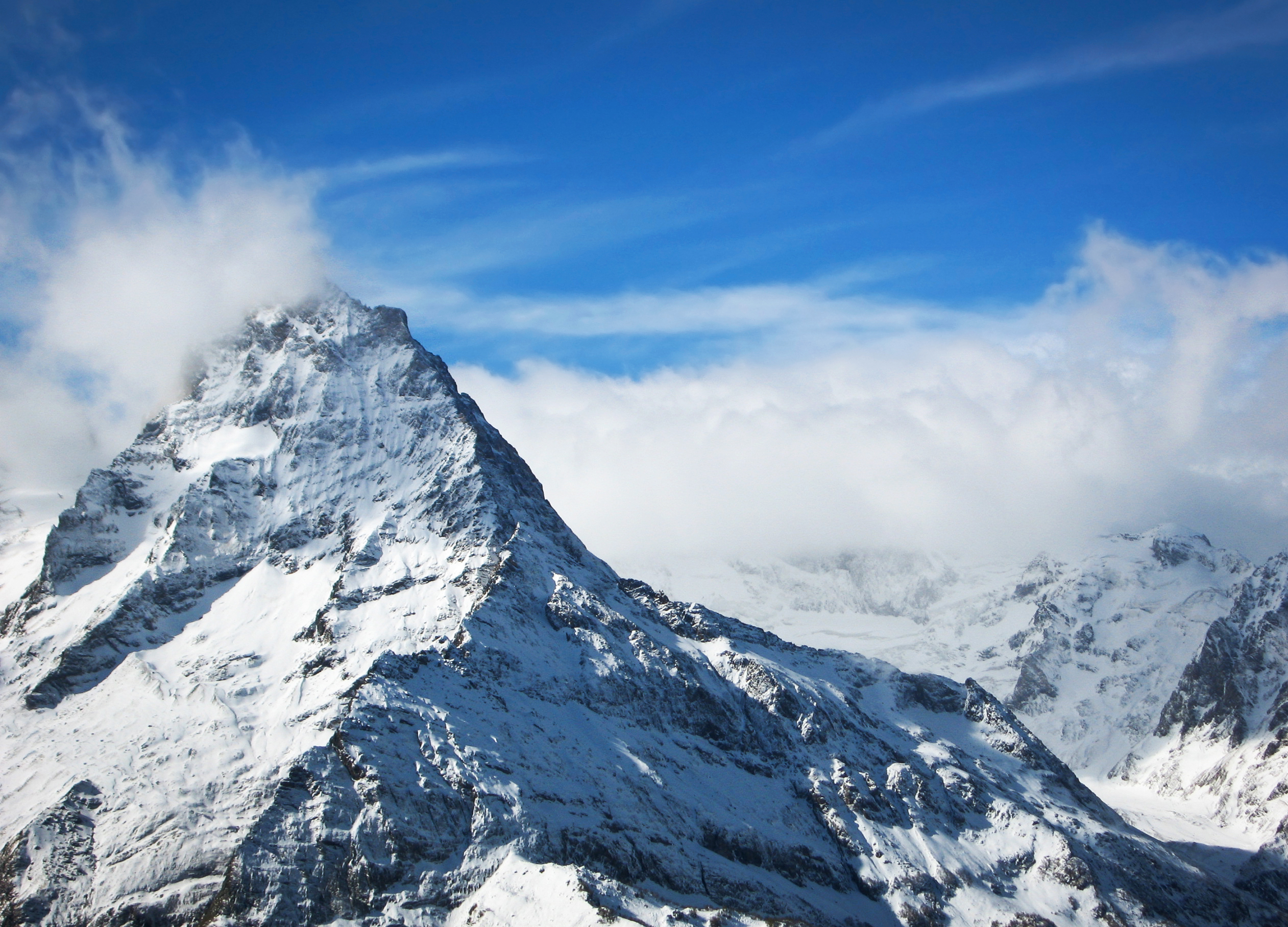 https://d3r8gwkgo0io6y.cloudfront.net/upload/tiger hill.jpg